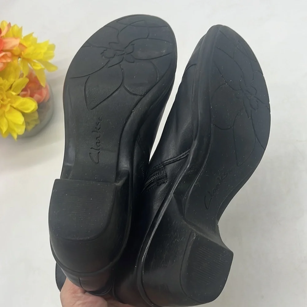 Clarks Black Leather Ankle Boots Size 8 BAB4317B - Picture 9 of 9